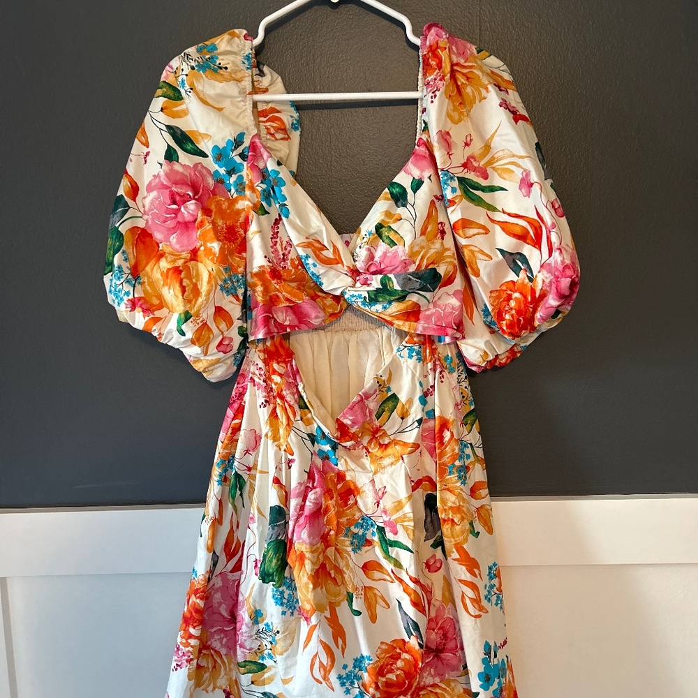 L - Buddy Love Short Floral Dress with Cut Out - Picture 1 of 2